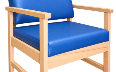 CU2234 – Bariatric Lounge Chair with hygiene gap